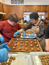 Load image into Gallery viewer, Dozen Chocolate Chip Cookies (360g)